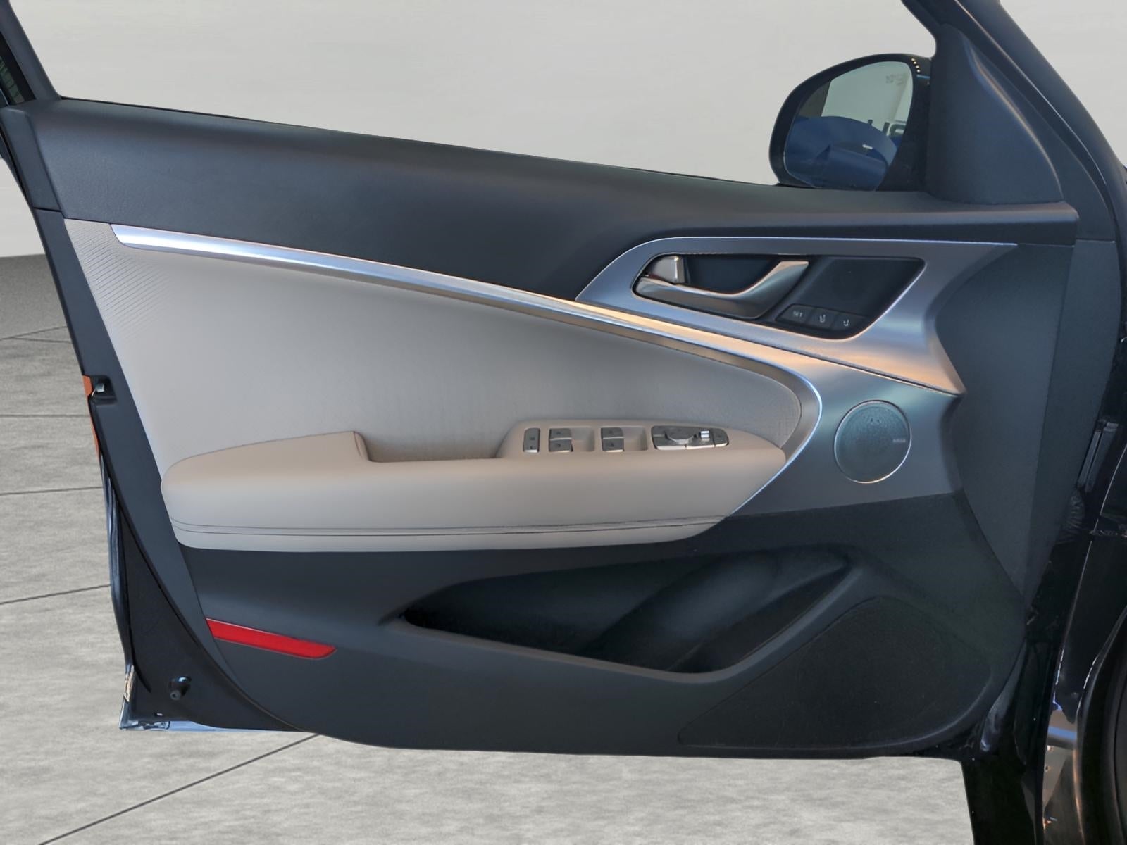 2022 Genesis G70 2.0T