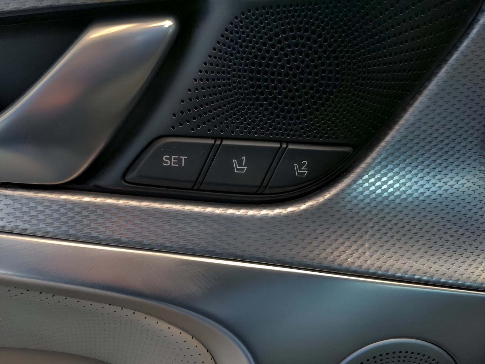 2022 Genesis G70 2.0T