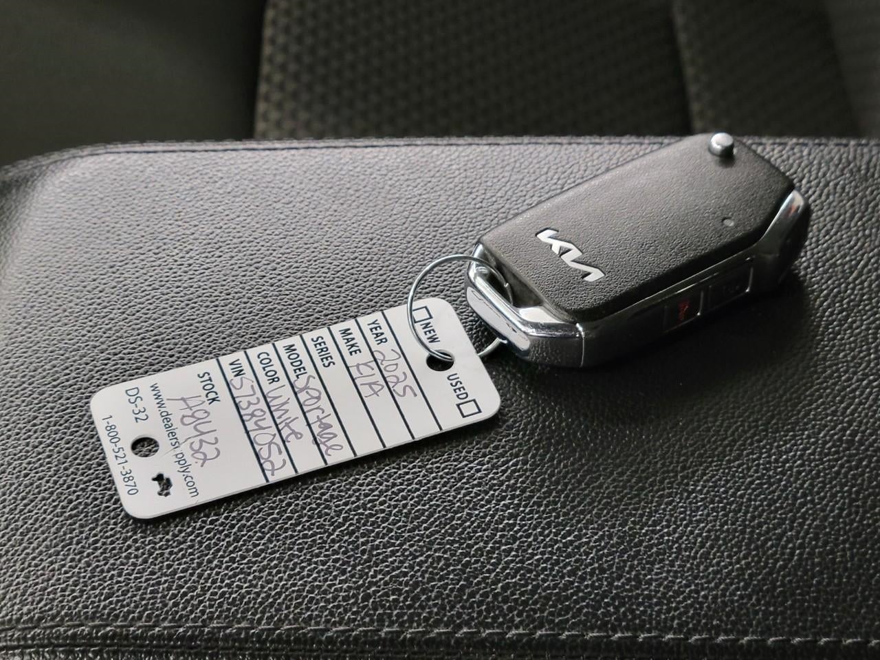 2025 Kia Sportage LX