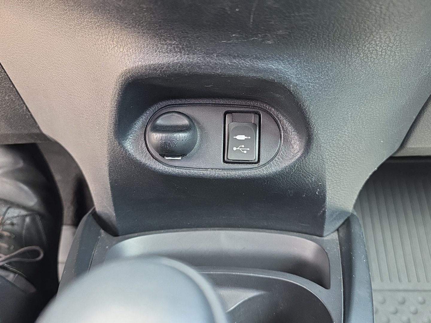 2017 Toyota Yaris L