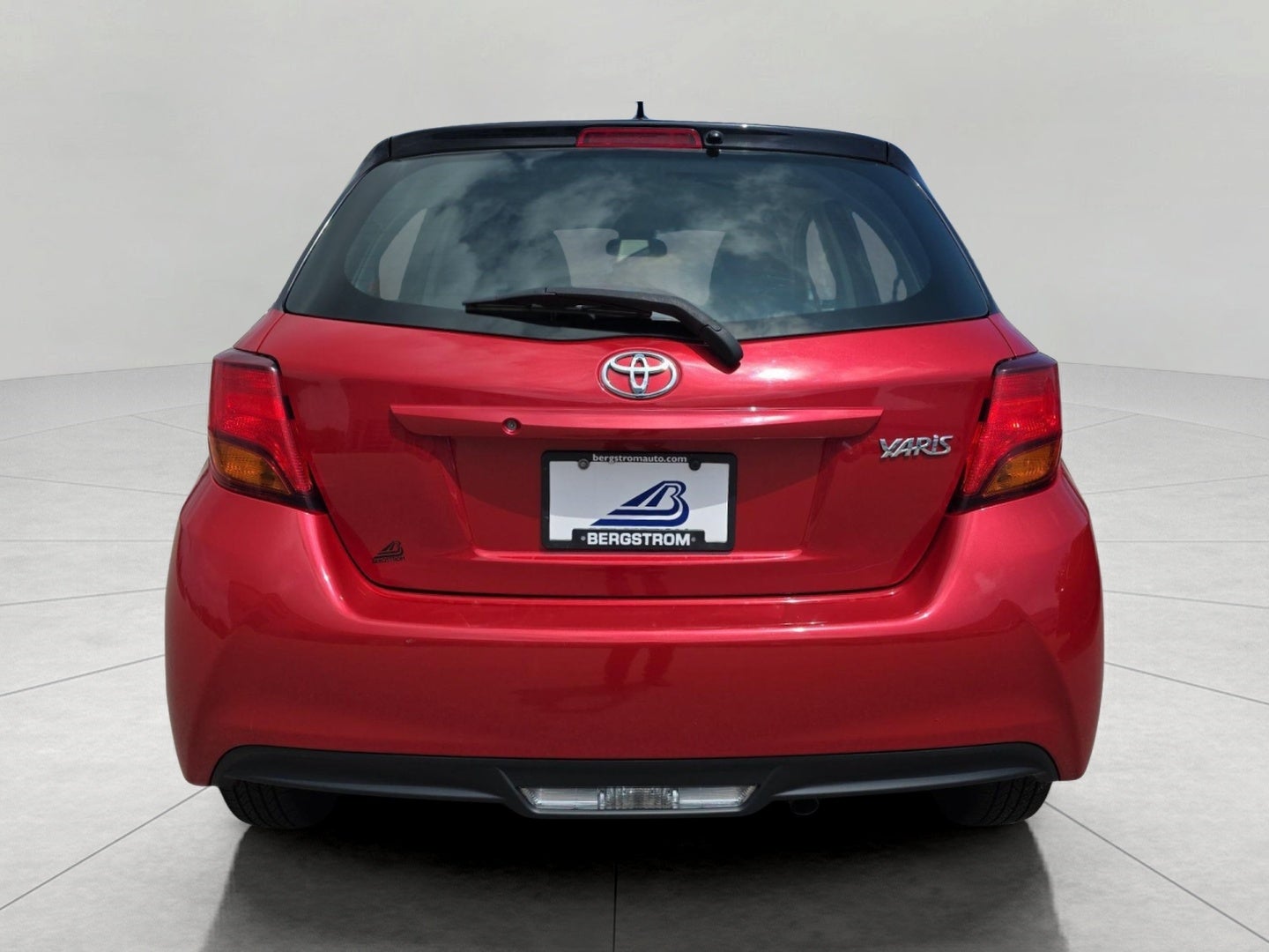 2017 Toyota Yaris L