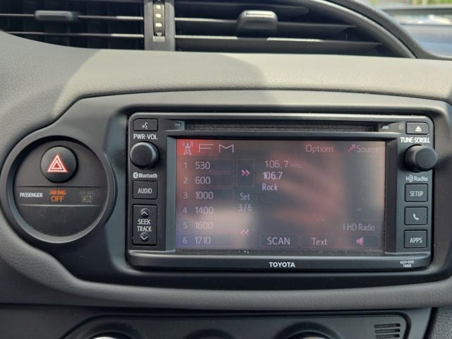 2017 Toyota Yaris L