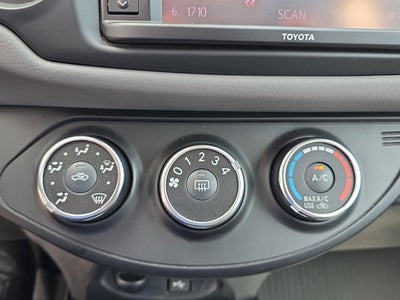 2017 Toyota Yaris L