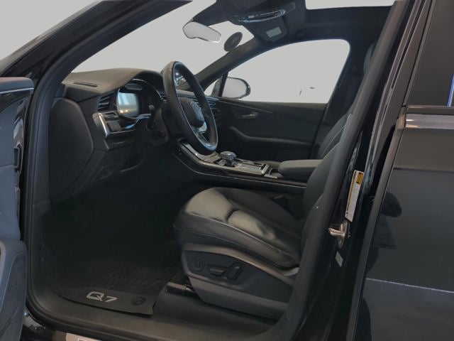 2021 Audi Q7 Premium Plus