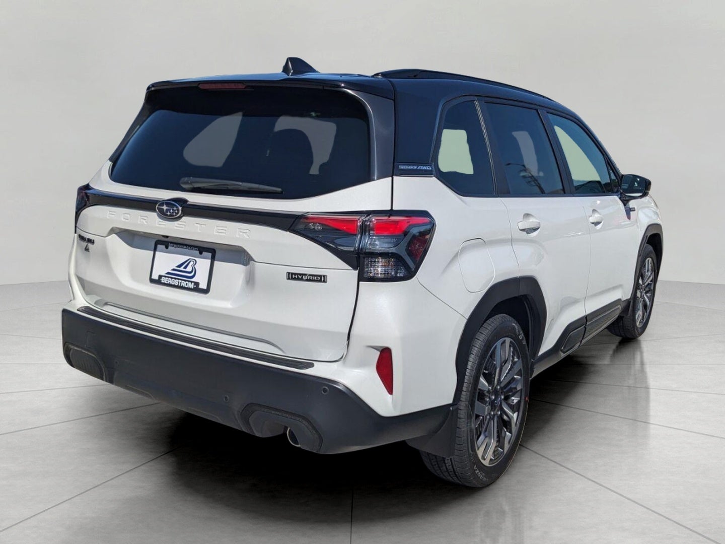 2026 Subaru FORESTER Touring Hybrid