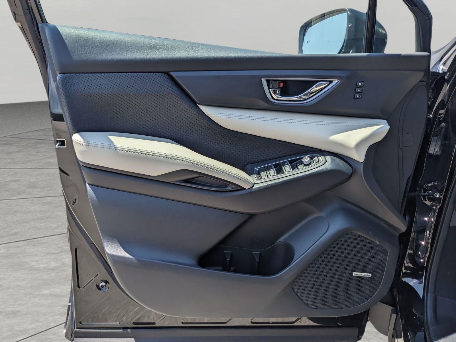 2026 Subaru Ascent Limited - Photo 8