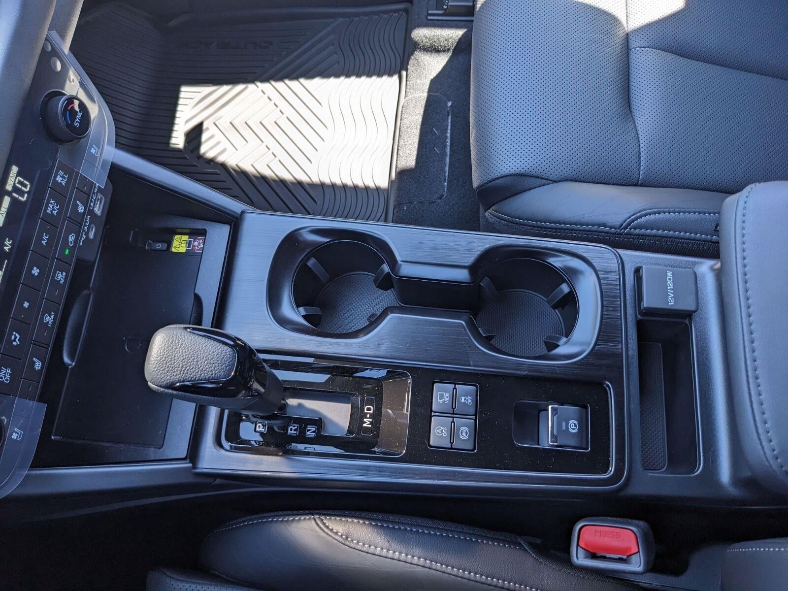 2026 Subaru OUTBACK Touring
