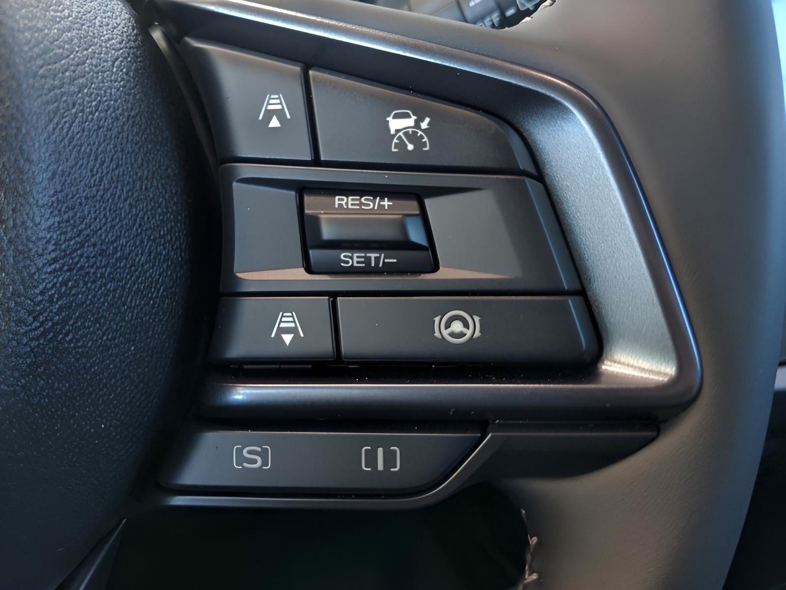 2025 Subaru FORESTER Limited Hybrid