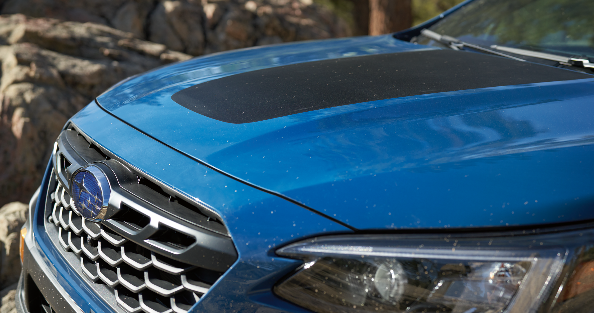 A close-up of the anti-glare hood design of the 2023 Outback Wilderness. | Bergstrom Subaru Green Bay in Green Bay WI